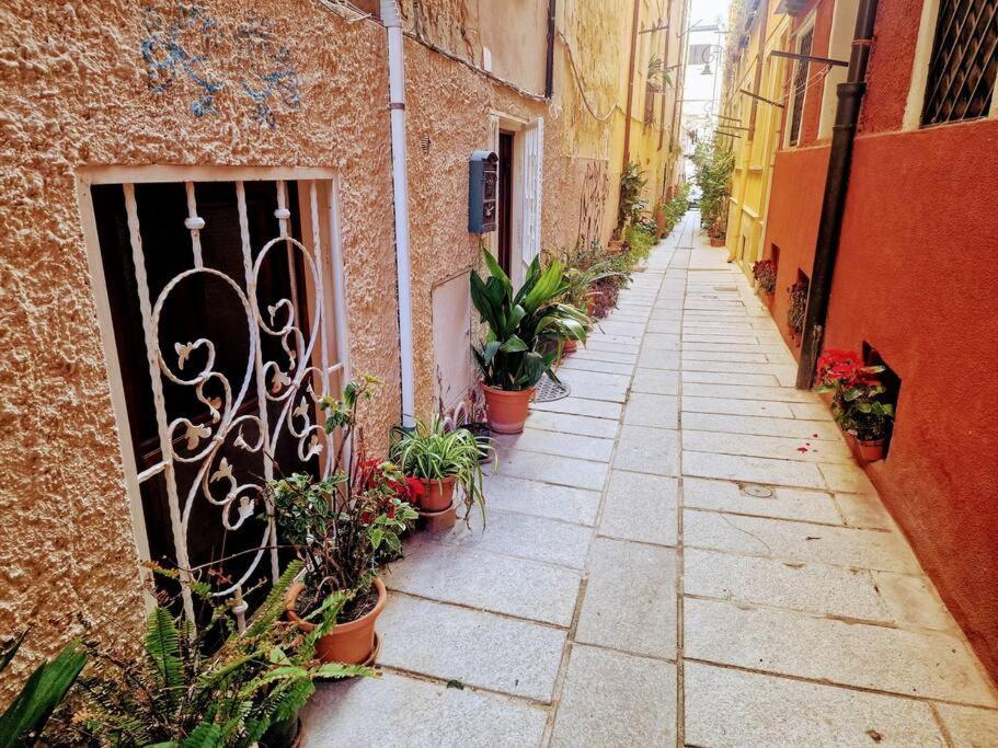 Casa Vacanza Castello Cagliari Exterior photo